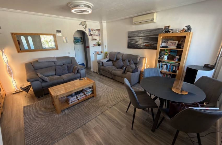 2 soverom Villa til salgs i Ciudad Quesada med svømmebasseng - € 199 995 (Ref: 9601539)