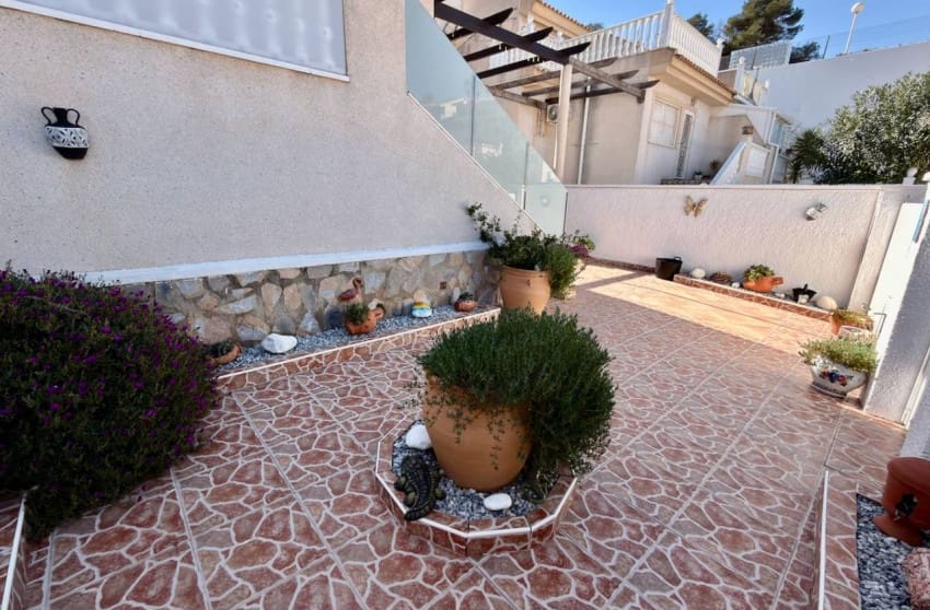 2 soverom Villa til salgs i Ciudad Quesada med svømmebasseng - € 199 995 (Ref: 9601539)