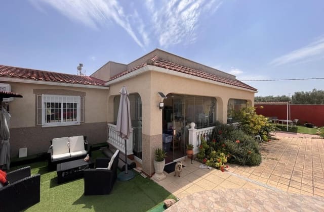 3 makuuhuone Maalaistalo myytävänä paikassa Fortuna mukana uima-altaan - 275 000 € (Ref: 9601542)