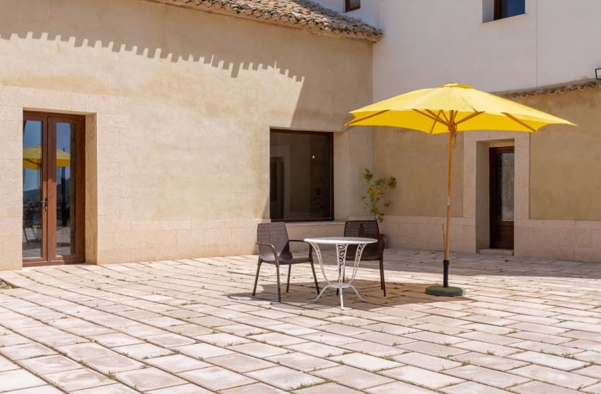 12 makuuhuone Maalaistalo myytävänä paikassa Castalla mukana uima-altaan - 799 000 € (Ref: 9601543)