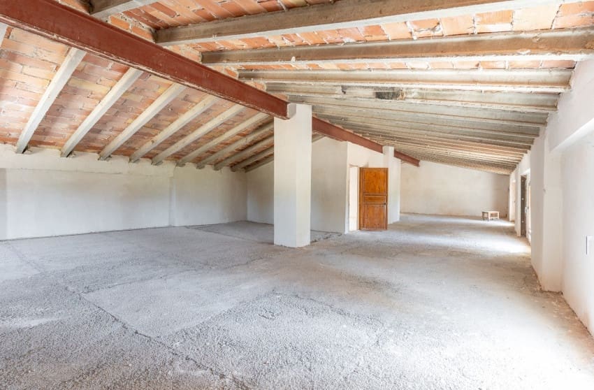 12 makuuhuone Maalaistalo myytävänä paikassa Castalla mukana uima-altaan - 799 000 € (Ref: 9601543)