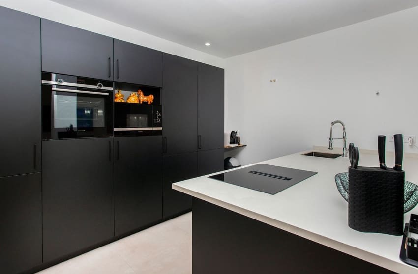 4 bedroom Villa for sale in Pinoso with pool - € 478,000 (Ref: 9601544)