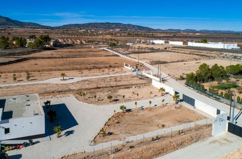 4 bedroom Villa for sale in Pinoso with pool - € 478,000 (Ref: 9601544)