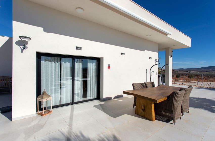 4 bedroom Villa for sale in Pinoso with pool - € 478,000 (Ref: 9601544)