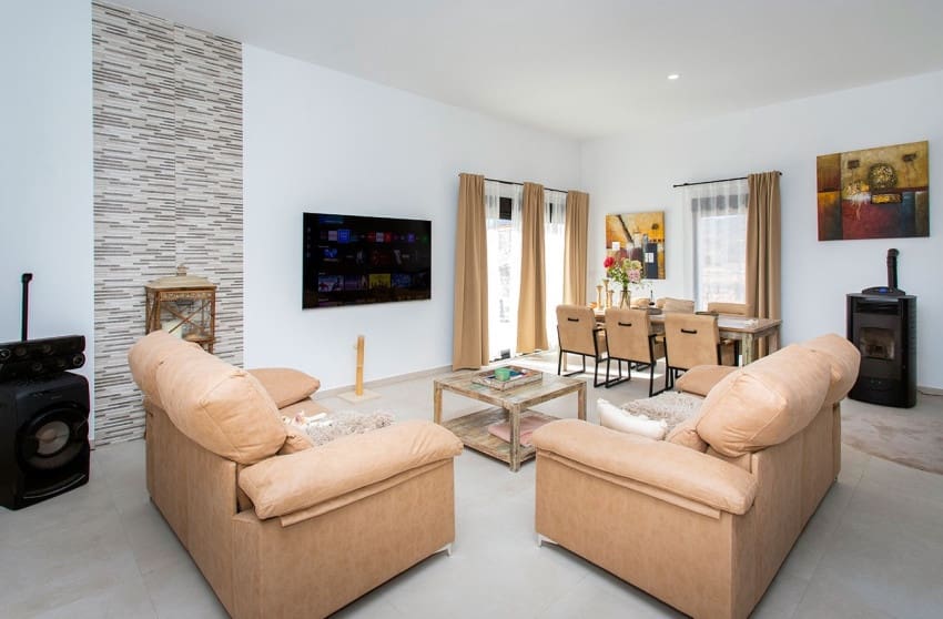 4 bedroom Villa for sale in Pinoso with pool - € 478,000 (Ref: 9601544)