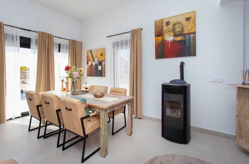 4 bedroom Villa for sale in Pinoso with pool - € 478,000 (Ref: 9601544)