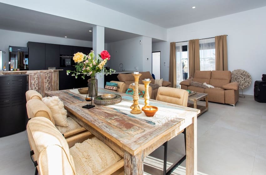 4 bedroom Villa for sale in Pinoso with pool - € 478,000 (Ref: 9601544)