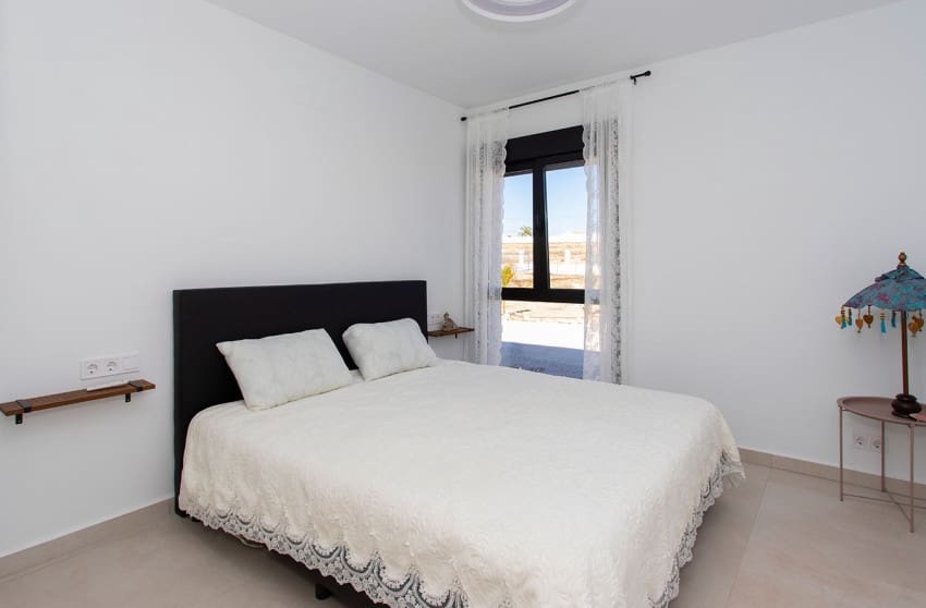 4 bedroom Villa for sale in Pinoso with pool - € 478,000 (Ref: 9601544)