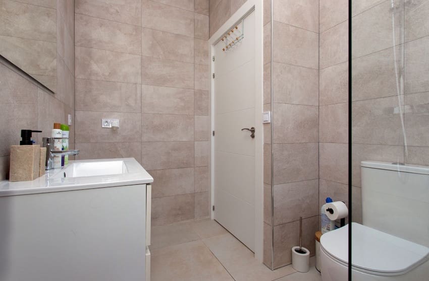 4 bedroom Villa for sale in Pinoso with pool - € 478,000 (Ref: 9601544)