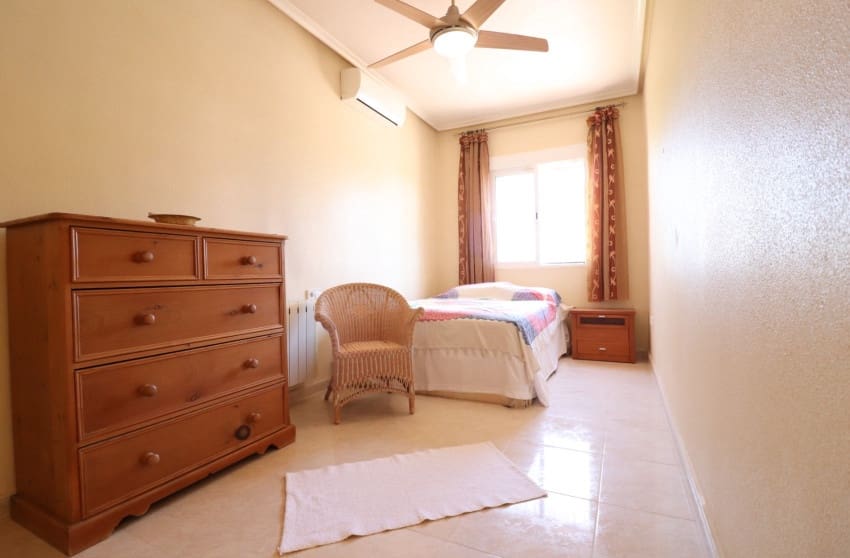 3 Zimmer Villa zu verkaufen in Catral mit Pool - 375.000 € (Ref: 9601545)