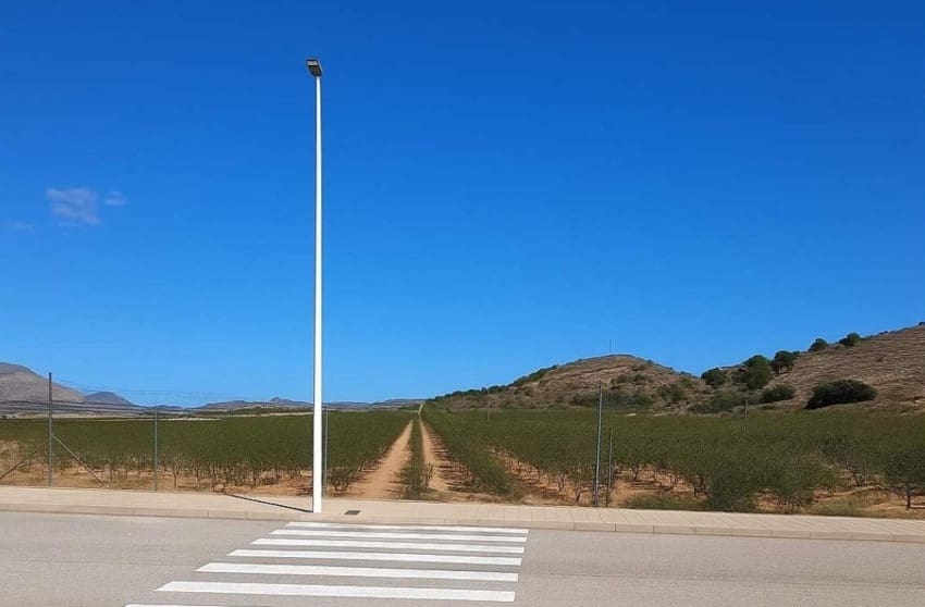 3 slaapkamer Villa te koop in Hondon de las Nieves met zwembad garage - € 260.000 (Ref: 9635141)