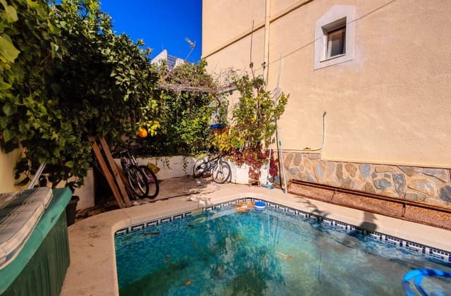 4 slaapkamer Huis te koop in San Miguel de Salinas met zwembad - € 195.995 (Ref: 9645612)