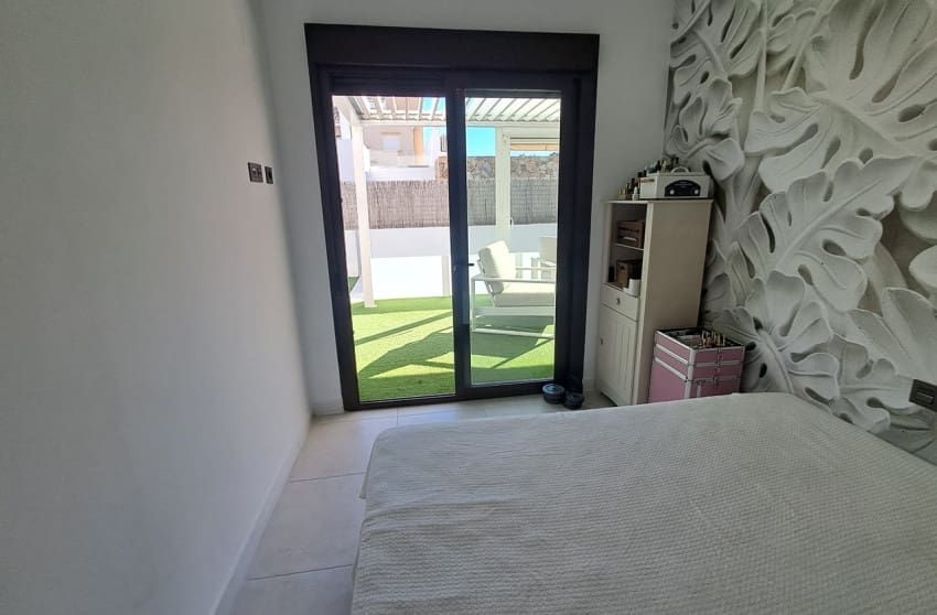 3 bedroom Villa for sale in Cabo Roig with pool - € 360,000 (Ref: 9645614)