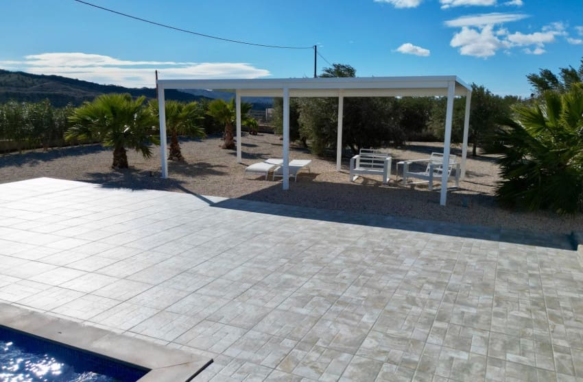 3 bedroom Villa for sale in Macisvenda with pool - € 374,950 (Ref: 9645615)