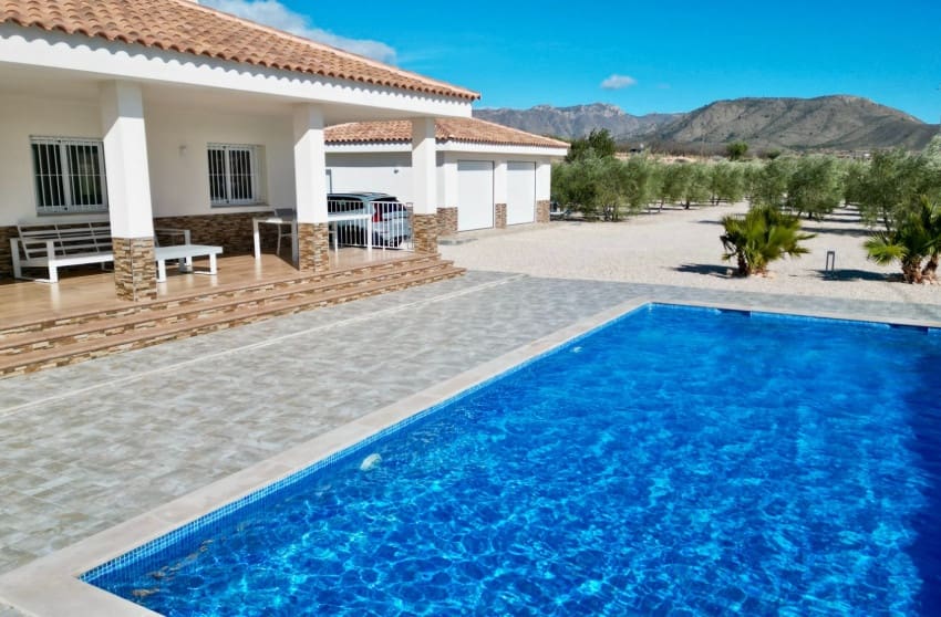 3 bedroom Villa for sale in Macisvenda with pool - € 374,950 (Ref: 9645615)