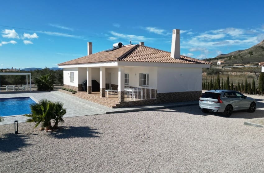 3 bedroom Villa for sale in Macisvenda with pool - € 374,950 (Ref: 9645615)