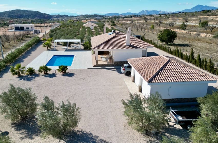 3 bedroom Villa for sale in Macisvenda with pool - € 374,950 (Ref: 9645615)