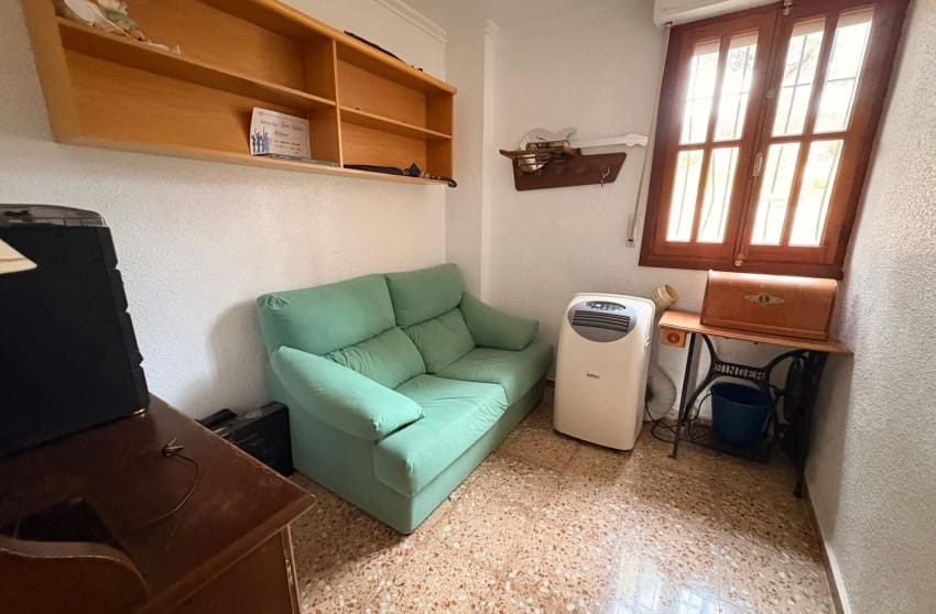 4 sypialnia Willa na sprzedaż w Sax z basenem - 315 000 € (Ref: 9645617)