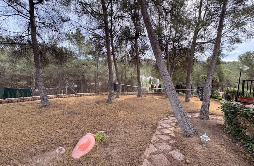 4 sypialnia Willa na sprzedaż w Sax z basenem - 315 000 € (Ref: 9645617)