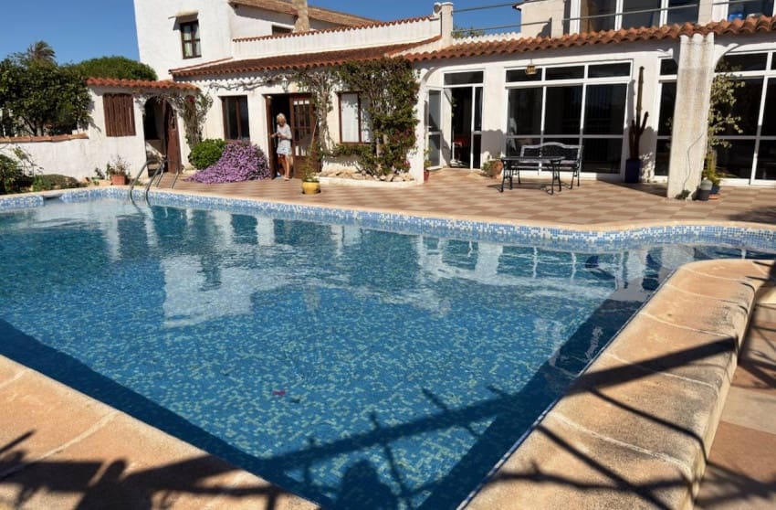 6 chambre Finca/Maison de Campagne à vendre à Rojales avec piscine - 350 000 € (Ref: 9645621)