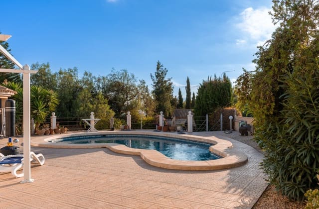 3 bedroom Villa for sale in Busot with pool - € 595,000 (Ref: 9676502)