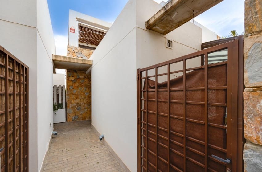 2 slaapkamer Huis te koop in Orihuela Costa met zwembad - € 349.000 (Ref: 9700281)