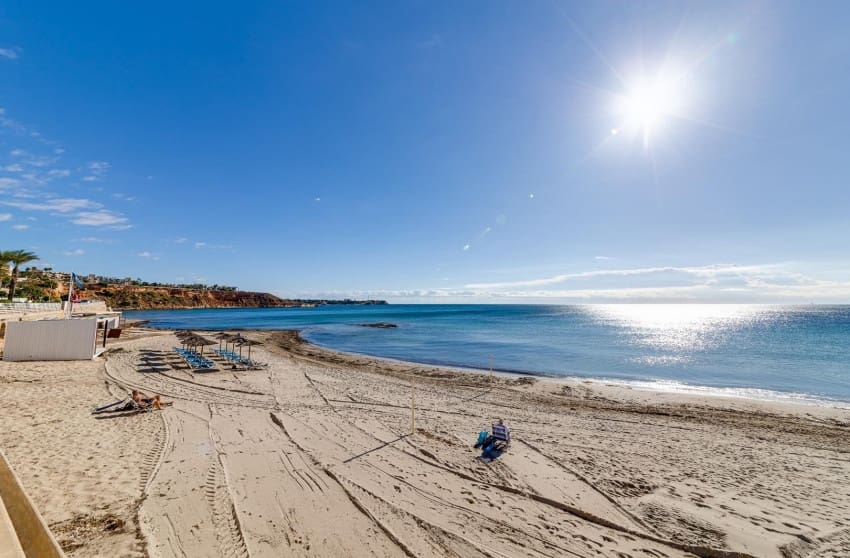 2 slaapkamer Huis te koop in Orihuela Costa met zwembad - € 349.000 (Ref: 9700281)