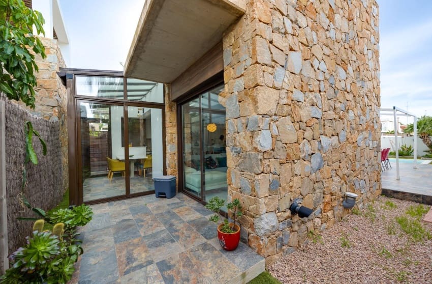 2 slaapkamer Huis te koop in Orihuela Costa met zwembad - € 349.000 (Ref: 9700281)