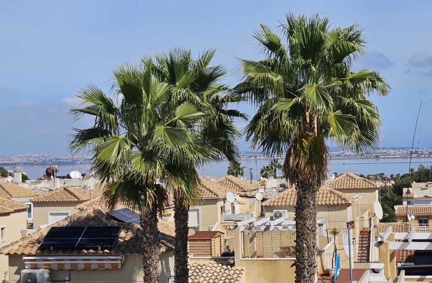 2 bedroom Apartment for sale in Los Altos with pool - € 148,000 (Ref: 9700283)