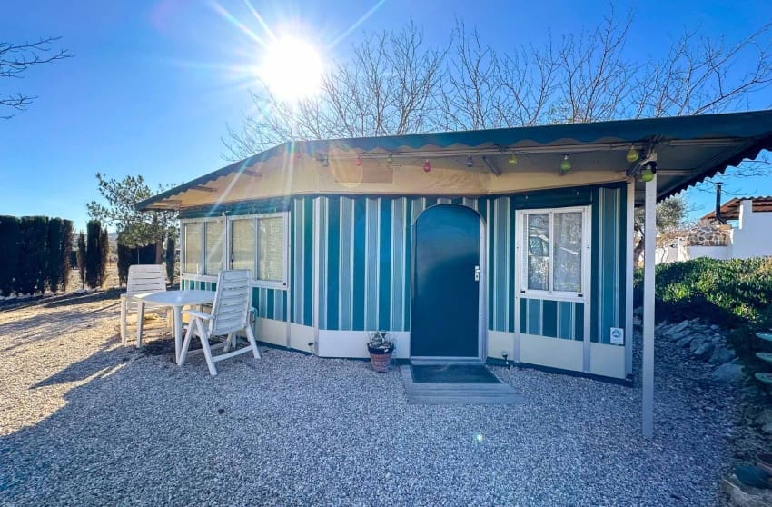 5 bedroom Villa for sale in Sax with pool garage - € 484,950 (Ref: 9700285)