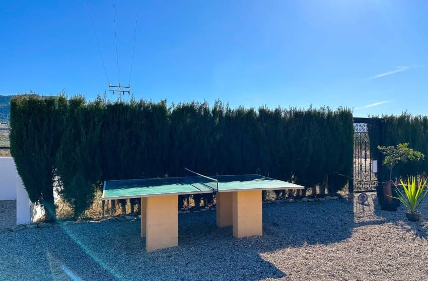 5 bedroom Villa for sale in Sax with pool garage - € 484,950 (Ref: 9700285)