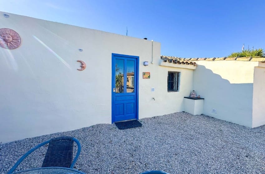 5 bedroom Villa for sale in Sax with pool garage - € 484,950 (Ref: 9700285)