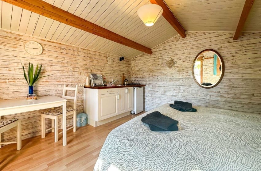 5 bedroom Villa for sale in Sax with pool garage - € 484,950 (Ref: 9700285)