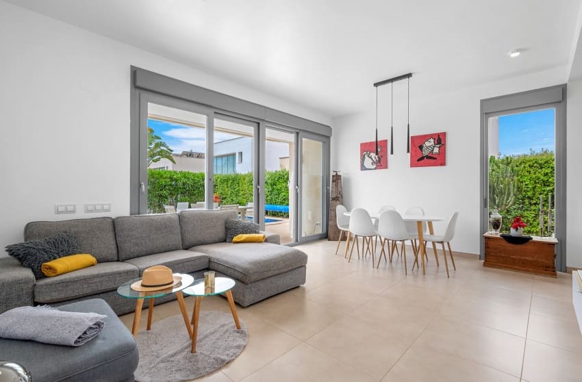 3 makuuhuone Huvila myytävänä paikassa Orihuela Costa mukana uima-altaan - 479 000 € (Ref: 9700288)