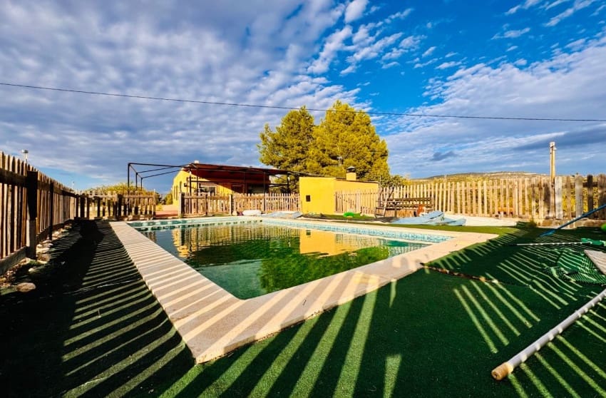 3 bedroom Villa for sale in Monovar / Monover with pool - € 185,000 (Ref: 9700290)