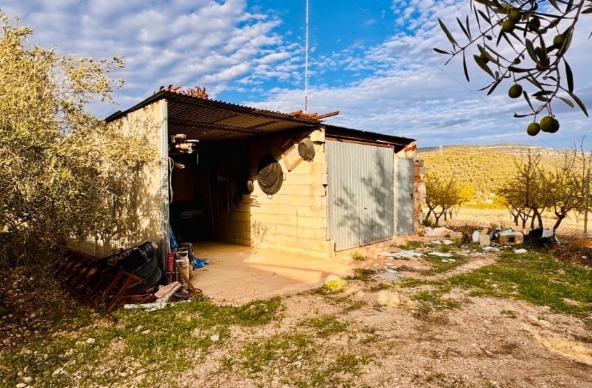 3 bedroom Villa for sale in Monovar / Monover with pool - € 185,000 (Ref: 9700290)