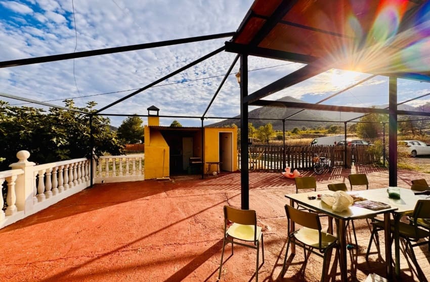 3 bedroom Villa for sale in Monovar / Monover with pool - € 185,000 (Ref: 9700290)