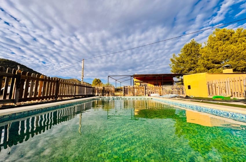 3 bedroom Villa for sale in Monovar / Monover with pool - € 185,000 (Ref: 9700290)