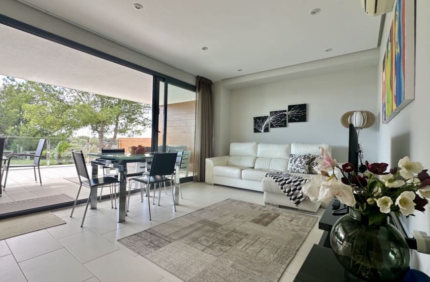 2 sypialnia Apartament na sprzedaż w Villamartin z basenem - 255 000 € (Ref: 9700291)