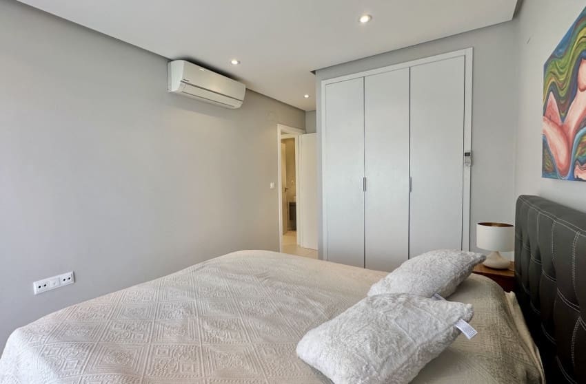 2 sypialnia Apartament na sprzedaż w Villamartin z basenem - 255 000 € (Ref: 9700291)