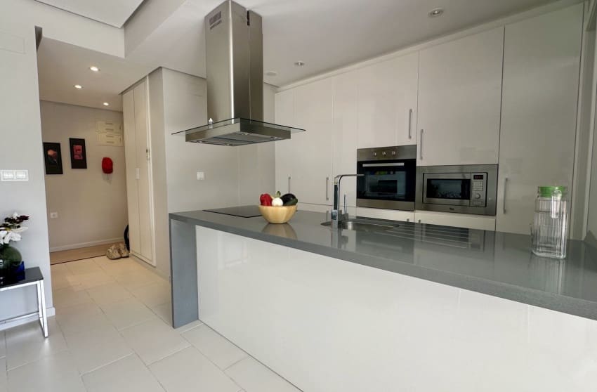 2 sypialnia Apartament na sprzedaż w Villamartin z basenem - 255 000 € (Ref: 9700291)