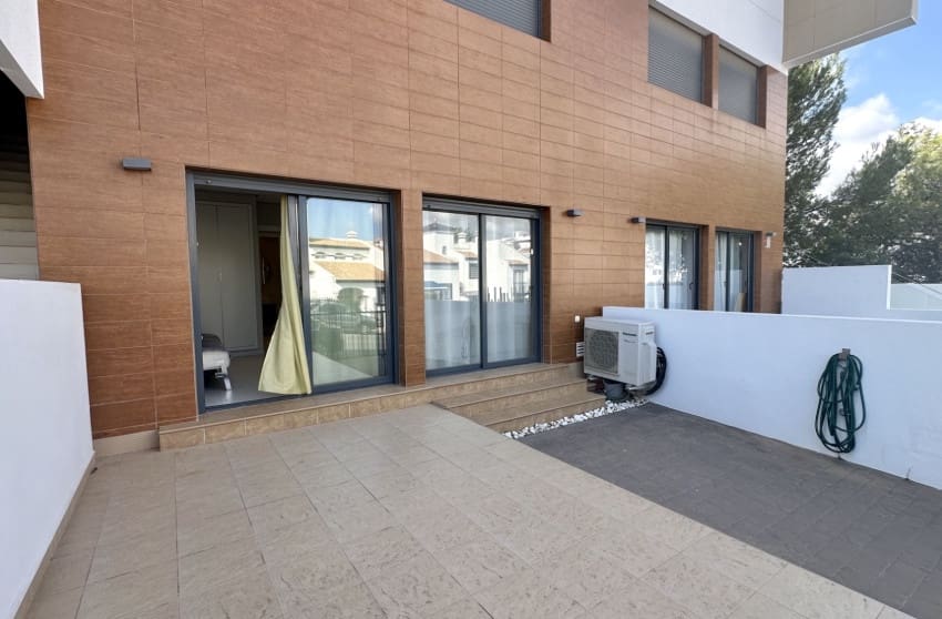 2 sypialnia Apartament na sprzedaż w Villamartin z basenem - 255 000 € (Ref: 9700291)