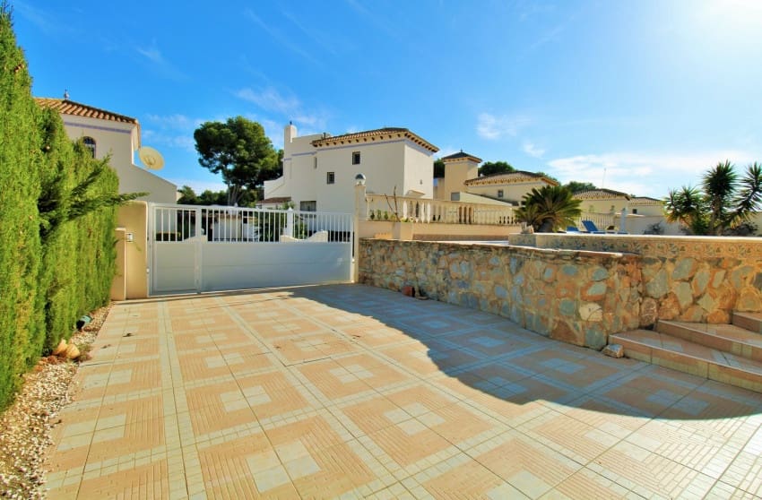 3 camera da letto Villa in vendita in Las Ramblas Golf con piscina - 449.950 € (Rif: 9700295)