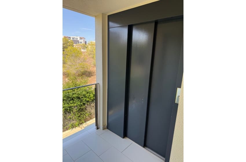 2 bedroom Apartment for sale in Villamartin with pool - € 235,000 (Ref: 9700296)