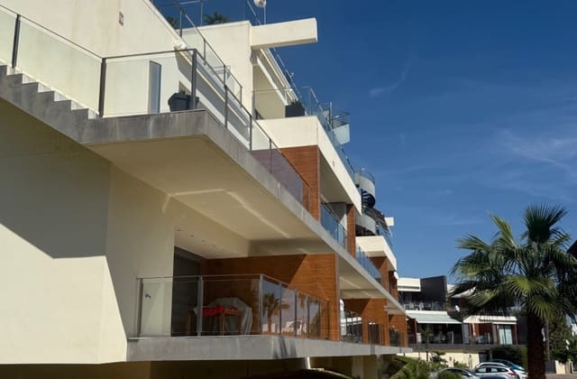 2 slaapkamer Appartement te koop in Villamartin, Orihuela met zwembad - € 235.000 (Ref: 9700296)