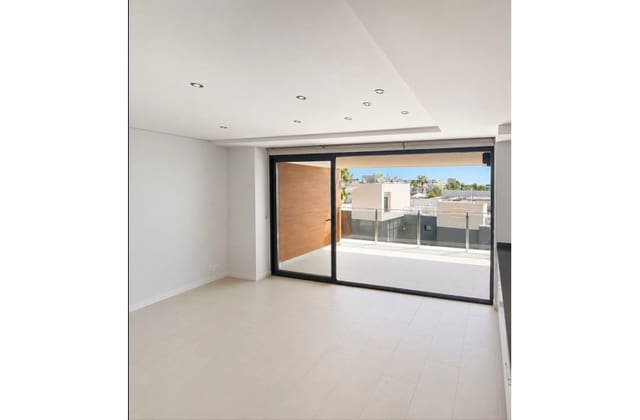 2 soverom Leilighet til salgs i Villamartin, Orihuela med svømmebasseng - € 215 000 (Ref: 9700296)