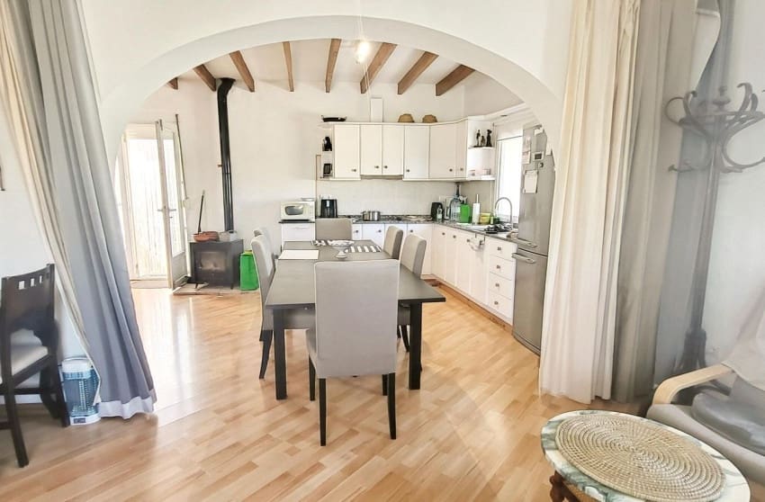 2 soveværelse Villa til salg i La Romana med swimmingpool - € 275.000 (Ref: 9700297)