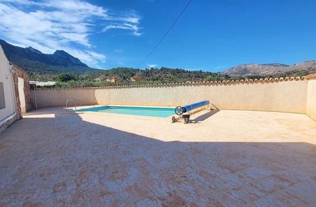 2 bedroom Villa for sale in La Romana with pool - € 275,000 (Ref: 9700297)