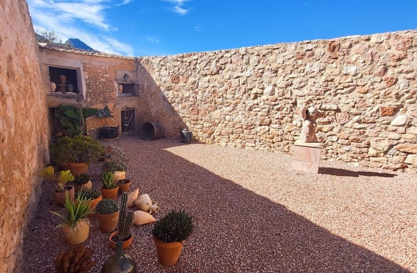 2 soveværelse Villa til salg i La Romana med swimmingpool - € 275.000 (Ref: 9700297)