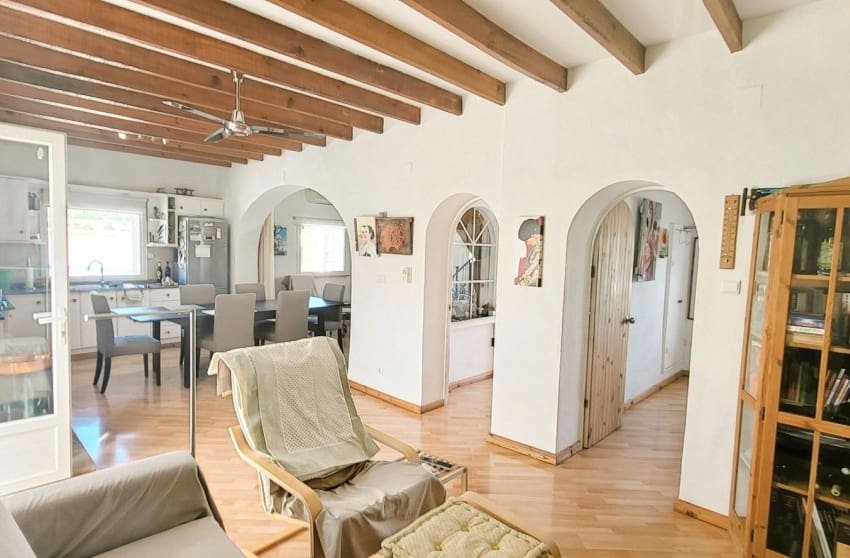 2 soveværelse Villa til salg i La Romana med swimmingpool - € 275.000 (Ref: 9700297)